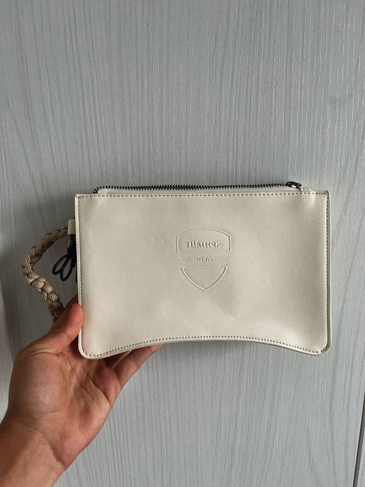Pochette Blauer